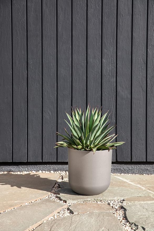 Veradek Round Lima Plastic Planter Pots - Image 6
