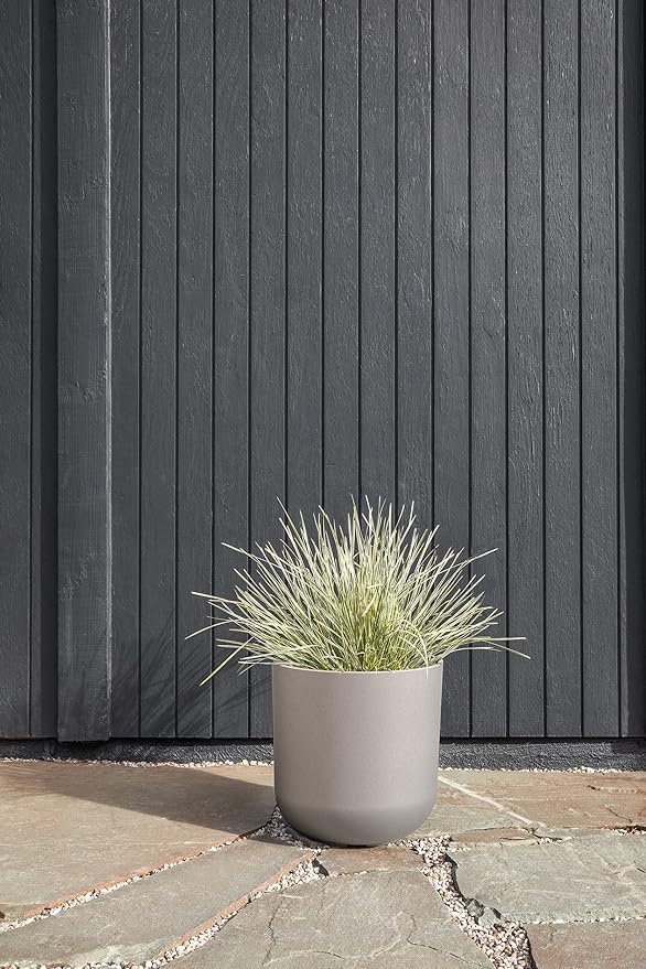 Veradek Round Lima Plastic Planter Pots - Image 4